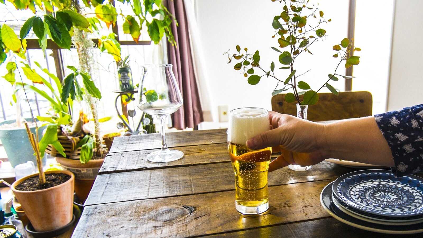 飲酒習慣を見直した50代女性の話｜やめても変わらなかったこと