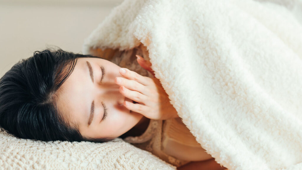 50代女性の夜間頻尿｜夜中にトイレで目が覚める…それ、年齢だけのせいじゃないかもしれない